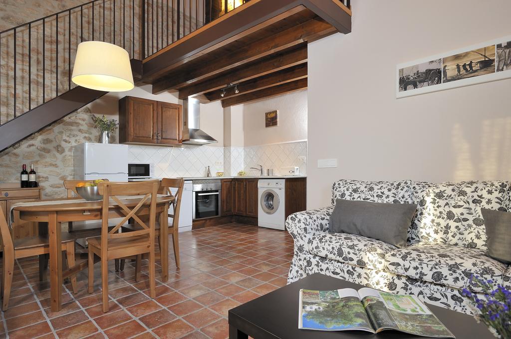 Masia Casa Roja Banyeres del Penedes エクステリア 写真